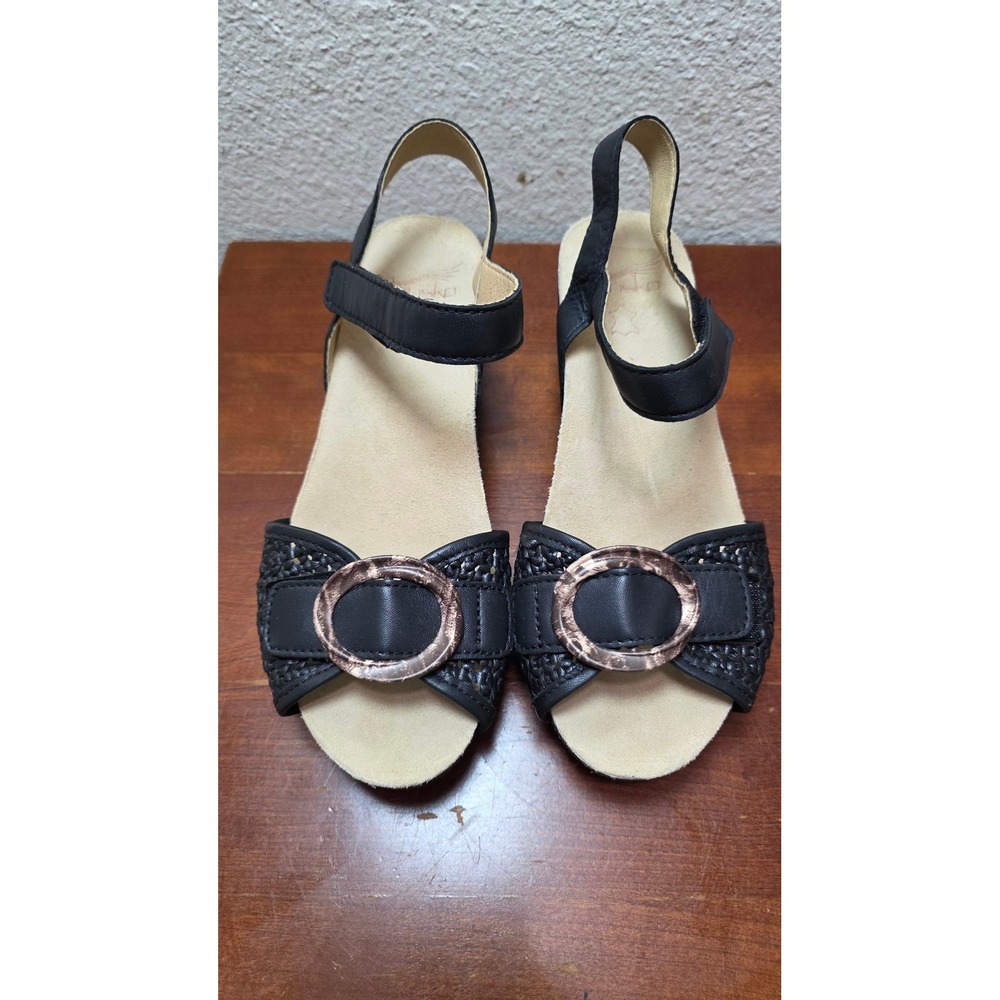 Dansko Wedge Sandals Womens 38 Black Leather Woven Ring Accent Strappy 10003020